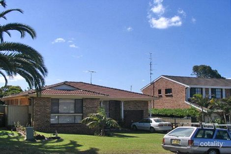 8 Fern Tree Pl, Barrack Heights, NSW 2528