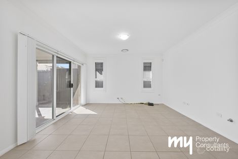 Property photo of 52 Jennings Crescent Spring Farm NSW 2570