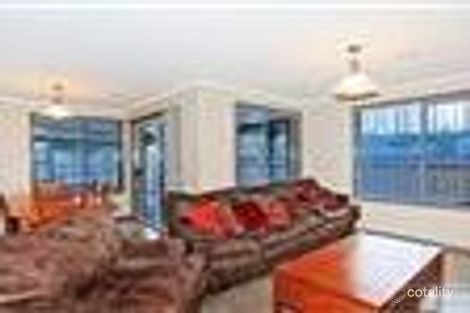 Property photo of 2 Samchelle Place Pakenham VIC 3810