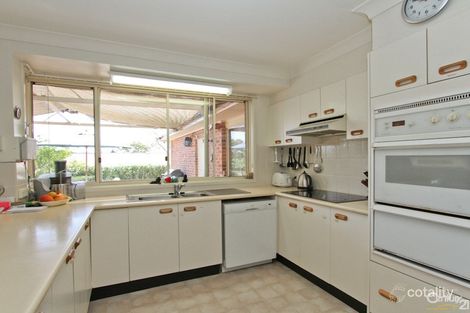 Property photo of 30 Seaview Close Eleebana NSW 2282