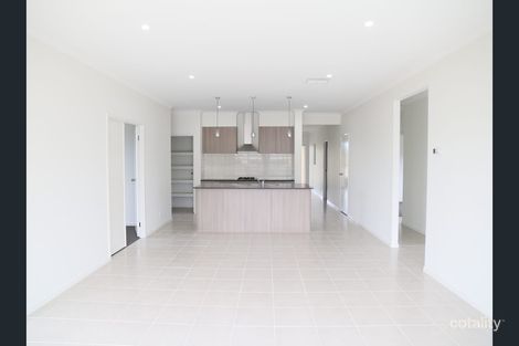 Property photo of 48 Primrose Crescent Mickleham VIC 3064