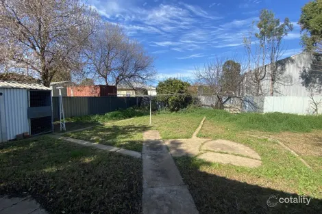 Property photo of 25 Second Avenue Narromine NSW 2821