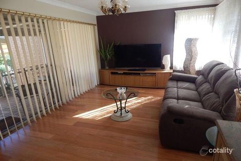 Property photo of 19 Vivienne Street Woodpark NSW 2164