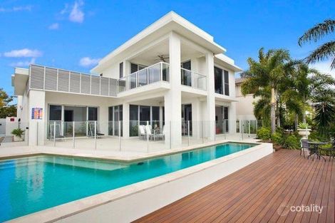 Property photo of 2508 Cressbrook Drive Hope Island QLD 4212