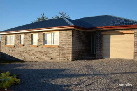 52 Denison St, West Tamworth, NSW 2340