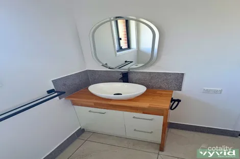 Property photo of 3 Wicks Street New Auckland QLD 4680