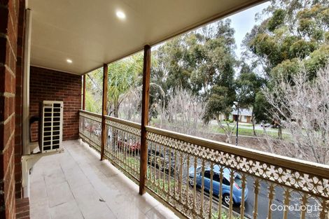 Property photo of 11 Brearley Place Roxburgh Park VIC 3064