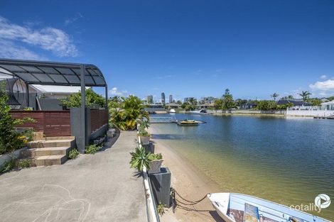 Property photo of 18 Grant Place Broadbeach Waters QLD 4218