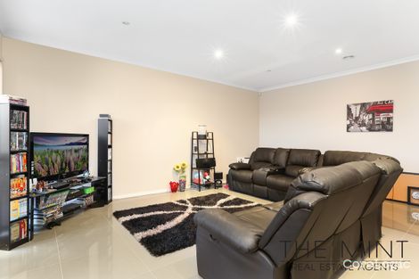 Property photo of 55 Prince Of Wales Avenue Mill Park VIC 3082