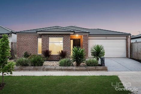 Property photo of 16 Latchford Drive Mickleham VIC 3064