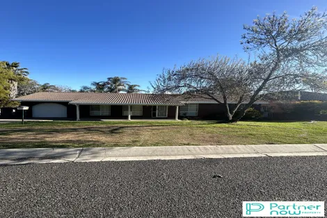 15 Brolga Cres, Oxley Vale, NSW 2340