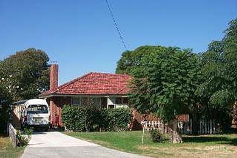 11 Hartfield St, Queens Park, WA 6107