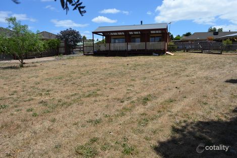 Property photo of 5 Lucern Close Romsey VIC 3434