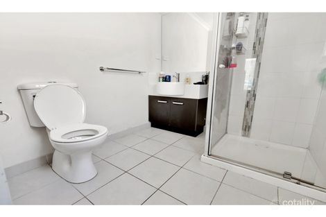 Property photo of 38 Hal Porter Terrace Lynbrook VIC 3975