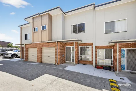 Property photo of 19/39 River Road Bundamba QLD 4304
