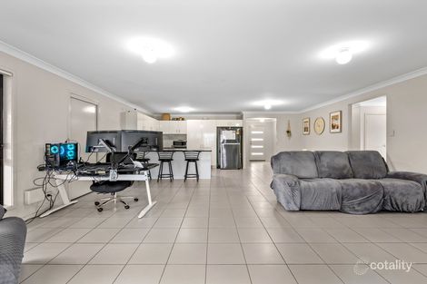 Property photo of 3 Jonathon Court Flinders View QLD 4305