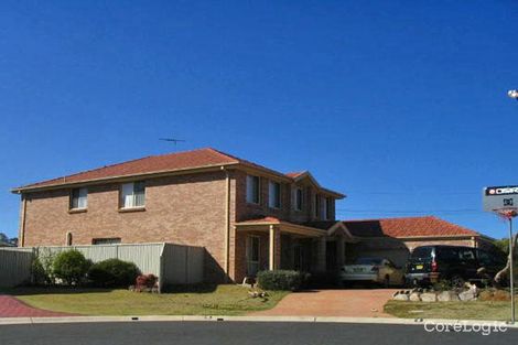 Property photo of 8 Woollsia Court Voyager Point NSW 2172