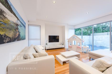 Property photo of 5 Gwelup Street Karrinyup WA 6018