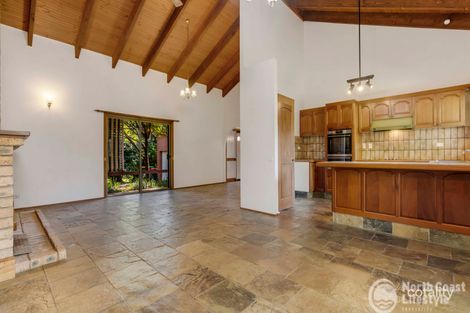 2 Wirruna Ave, Ocean Shores, NSW 2483