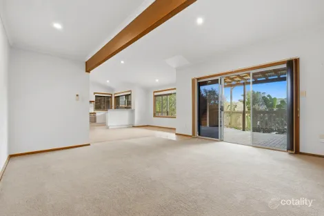 13 Francis Rd, North Avoca, NSW 2260