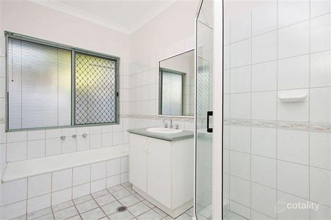 Property photo of 11 Edgecumbe Court Gray NT 0830