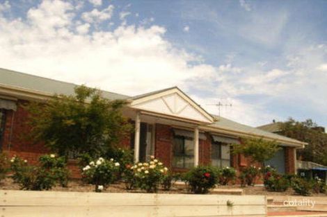 19 Pattison Dr, Kangaroo Flat, VIC 3555