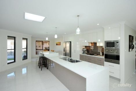 Property photo of 3 Victoria Avenue Glen Eden QLD 4680