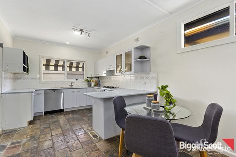 Property photo of 28 Kerrimuir Street Box Hill North VIC 3129