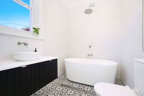 Property photo of 22 Rowland Avenue Wollongong NSW 2500