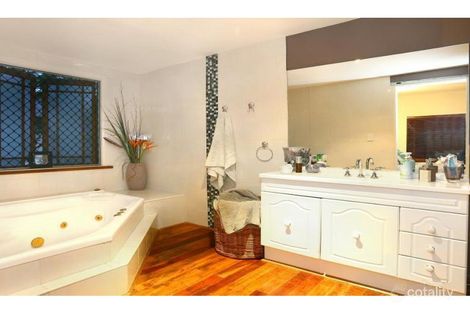 Property photo of 14 Ernest Street Labrador QLD 4215