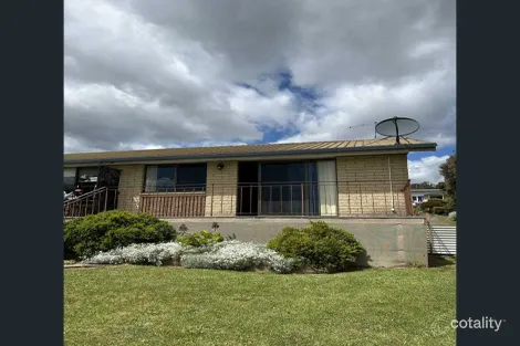 18 Napier St, Beauty Point, TAS 7270