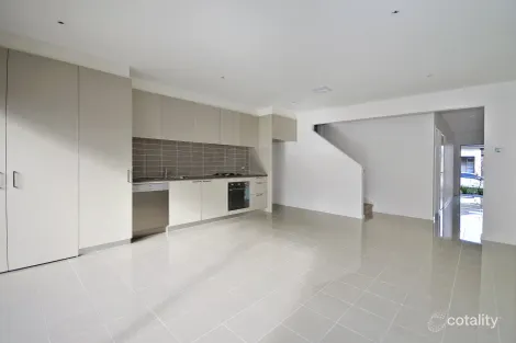 Property photo of 10 Retreat Drive Ascot Vale VIC 3032