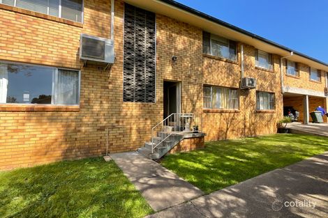 1/2 Edward St, South Tamworth, NSW 2340