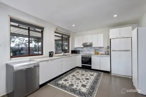 Property photo of 4 Pebworth Place South Penrith NSW 2750