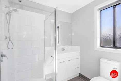 Property photo of 2 Edgerton Road Huntly VIC 3551