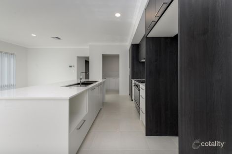 5 Salinas Way, Madora Bay, WA 6210