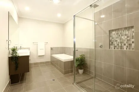 Property photo of 3 Ducros Street Oran Park NSW 2570