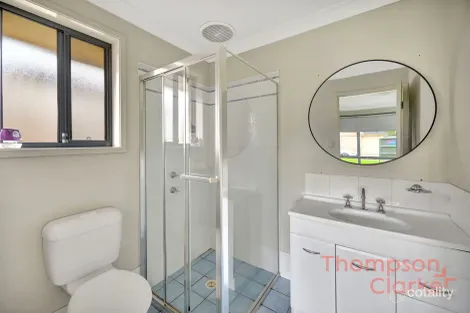 Property photo of 18 Diamond Circuit Rutherford NSW 2320