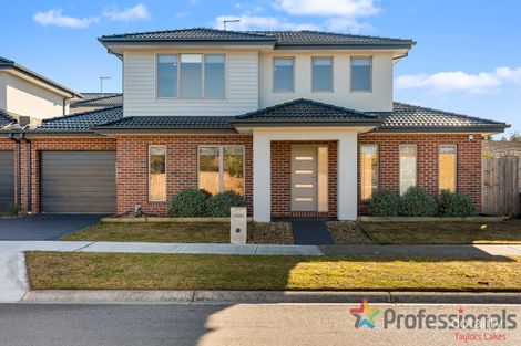 Property photo of 2B Marlborough Way Sydenham VIC 3037