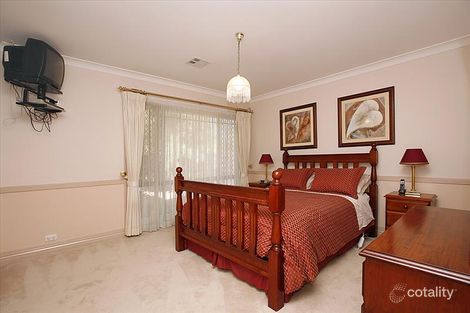 Property photo of 31 Fingleton Crescent Gordon ACT 2906