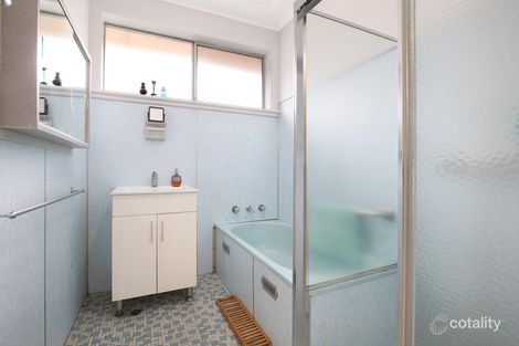 Property photo of 40 Beverley Avenue Unanderra NSW 2526