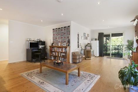 Property photo of 13 Seaview Road Cockatoo VIC 3781