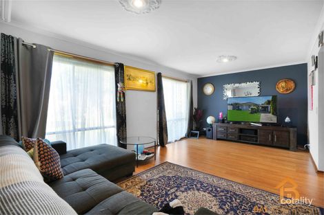 Property photo of 23 Seine Close Werribee VIC 3030