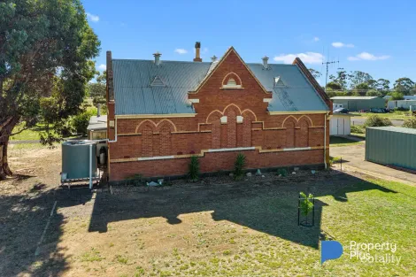 30 Raglan St, Newbridge, VIC 3551