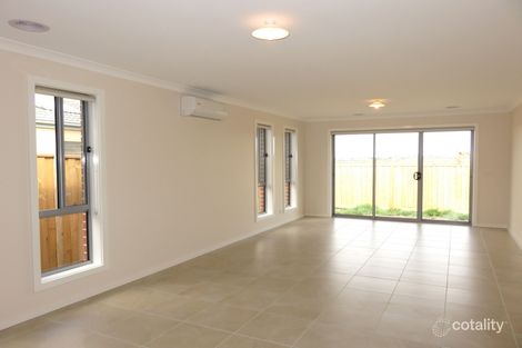 Property photo of 3 Grainger Drive Wollert VIC 3750