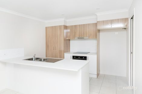 Property photo of 32 Looby Crescent Pimpama QLD 4209