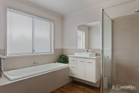 Property photo of 8 Metropolitan Drive Eaglehawk VIC 3556