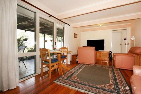Property photo of 22 Chivalry Avenue Glen Waverley VIC 3150