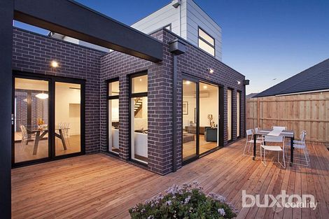 Property photo of 30 Seaview Avenue Bentleigh VIC 3204