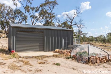 Property photo of 5 Borrowpit Road Meadow Flat NSW 2795